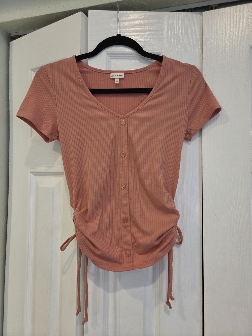 Self Esteem Dusty Pink Ribbed Button-Front Short Sleeve Top